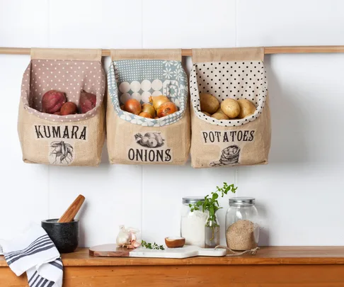 Craft your own hessian vegetable sacks