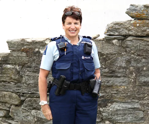 Constable Helen Finchman-Putter of Middlemarch organised the yearly Singles Ball.