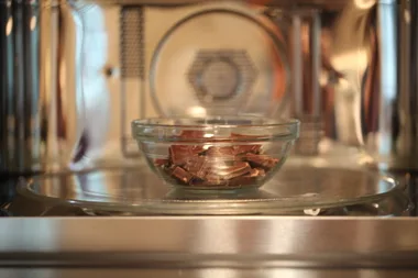 How to melt chocolate in the microwave