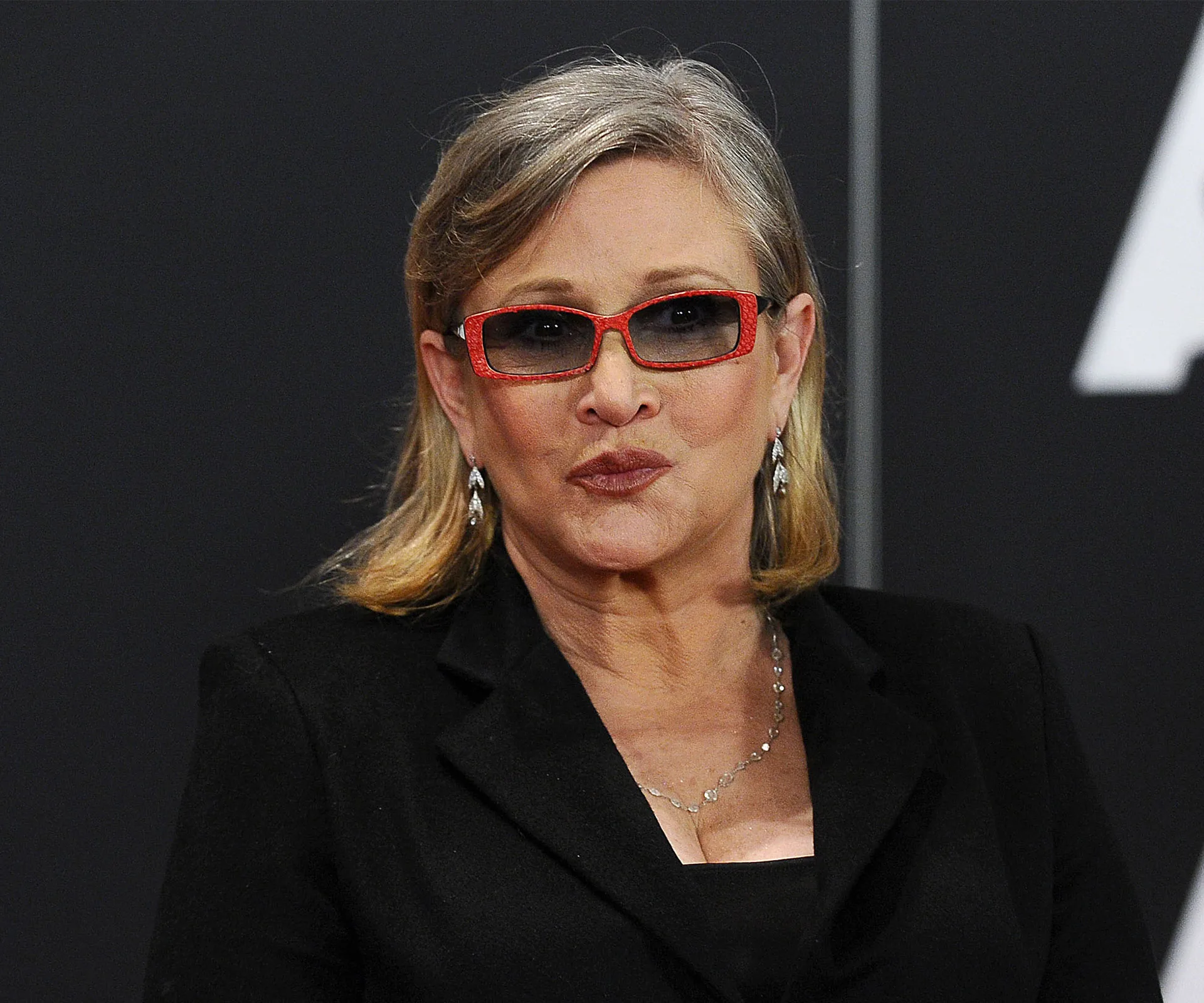Carrie Fisher ‘pressured’ to lose 16kg for new Star Wars movie