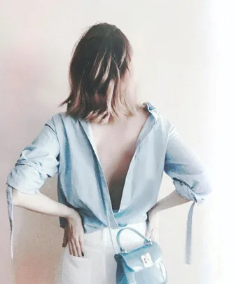 Backwards shirt trend