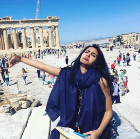 Huma Mobin Honeymoons Alone