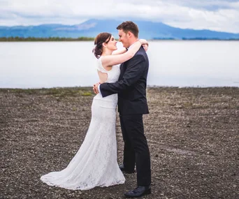 Wedding of the week: Sarah & Shaun Veenswyk