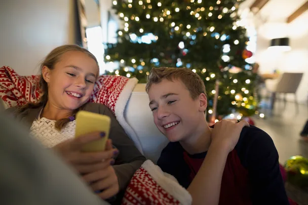 Ways to get the family to use tech less over the holiday