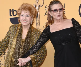 Actress Debbie Reynolds dies just days after daughter Carrie Fisher