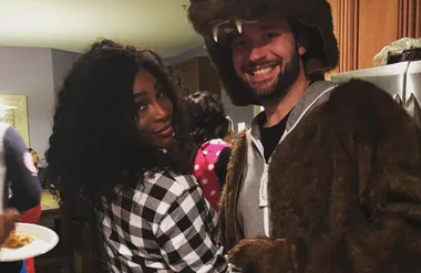 Serena Williams arrives in New Zealand – and announces engagement