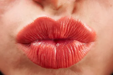 5 ways kissing is good for your health