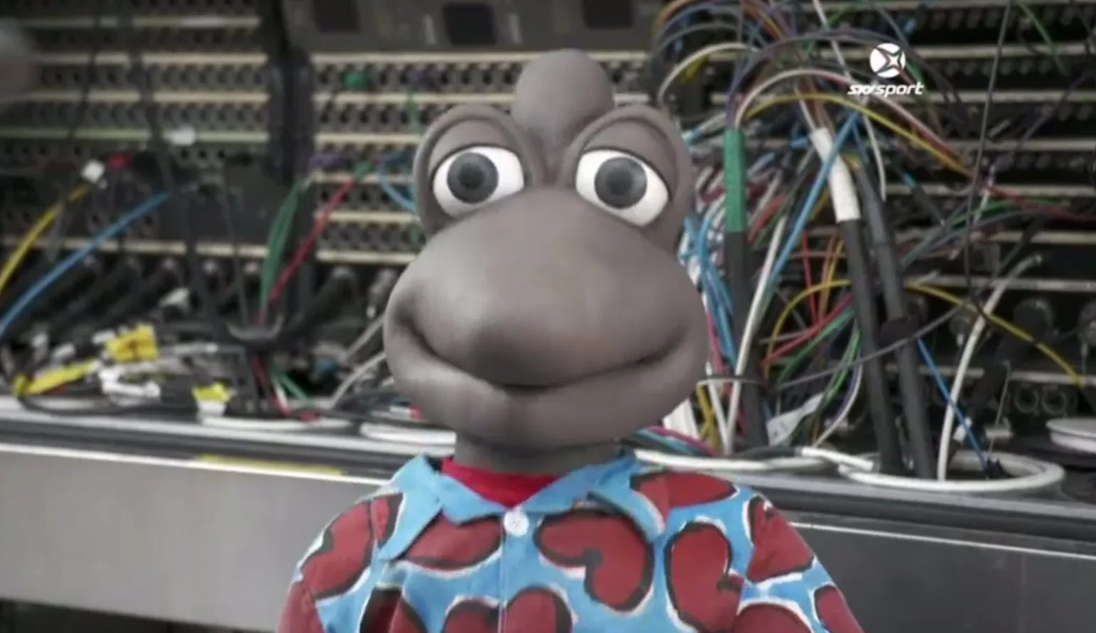 WATCH: Everyone’s favourite 90s icon returns to TV