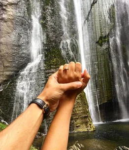 Bachelor NZ star announces engagement