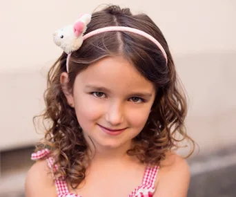 Auckland mum Jodi Tempero is opening a school teaching children manners. 