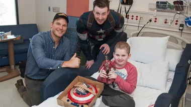 Chris Evans and Chris Pratt visit children's hospital