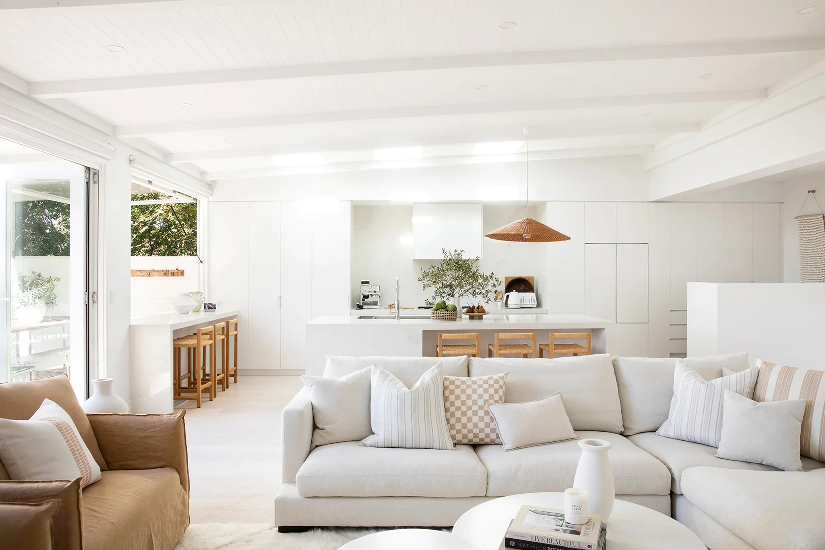 Lana-Taylor-Three-Birds-Renovations-lounge