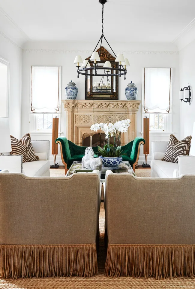 Mediterranean lounge room