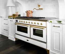 How to clean your oven (without breaking a sweat)