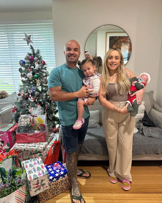 tom and sarah jane at christmas