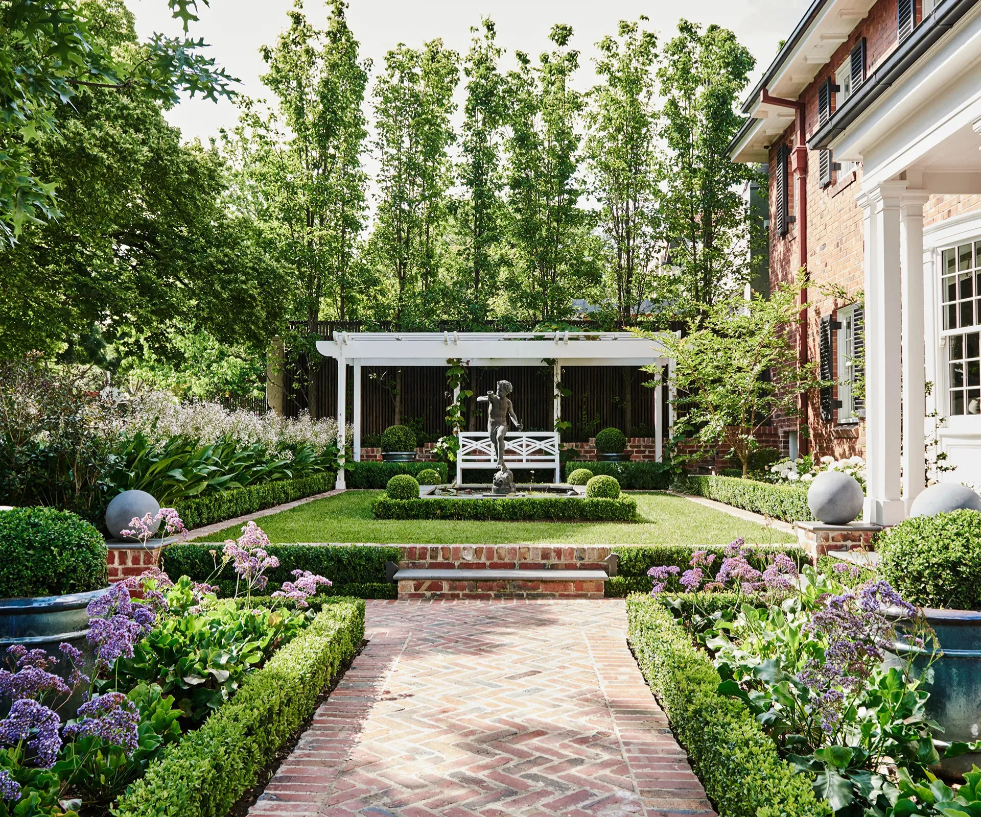 Front Yard Landscaping Ideas: 17 Australian Gardens To Inspire | Homes To Love