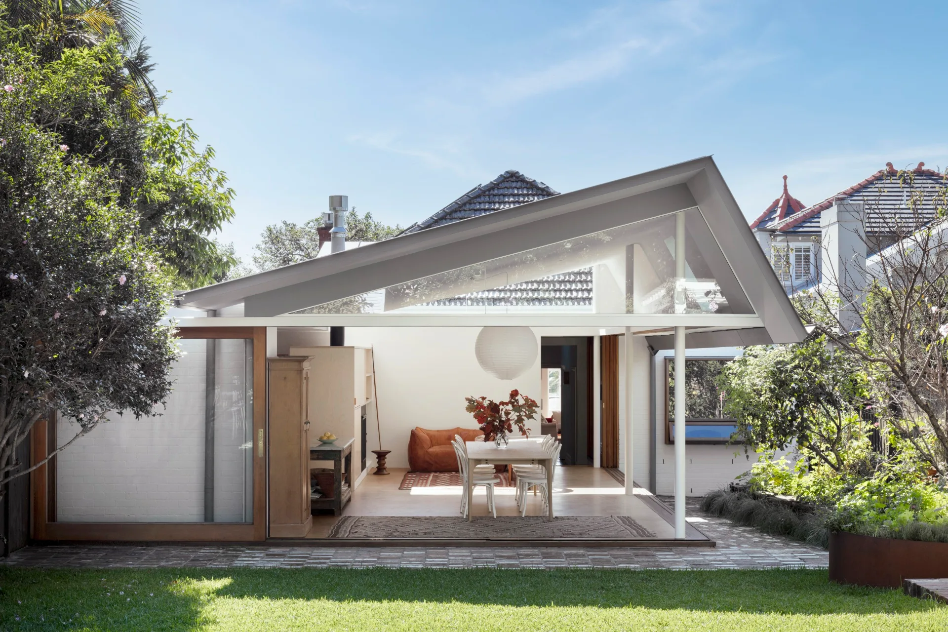 Contemporary_Renovation_Modern_Open-plan_Living