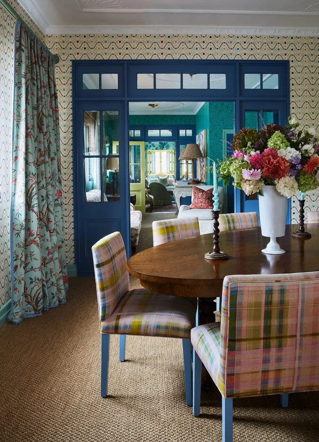 colourful-dining-area