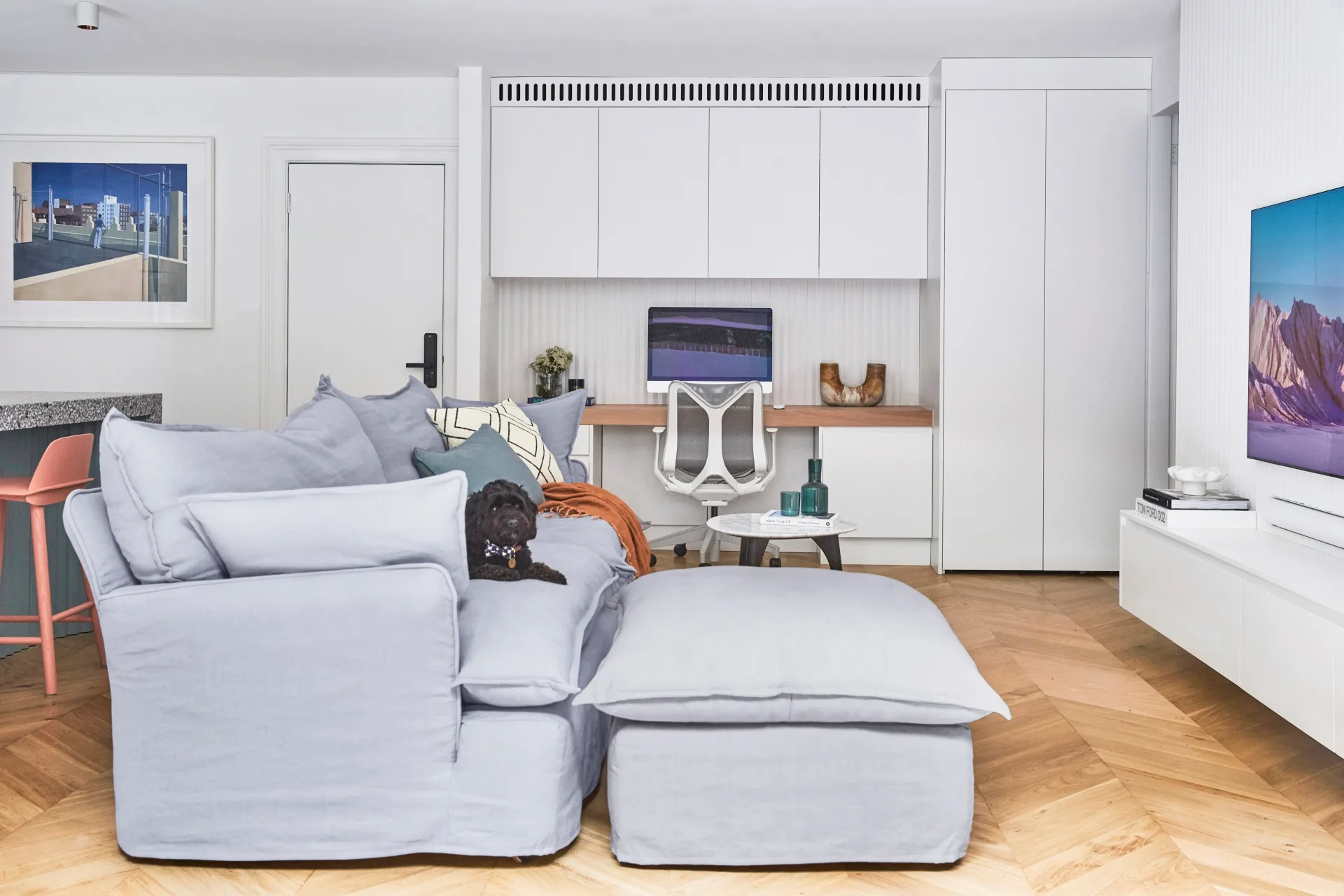 contemporary-living-area