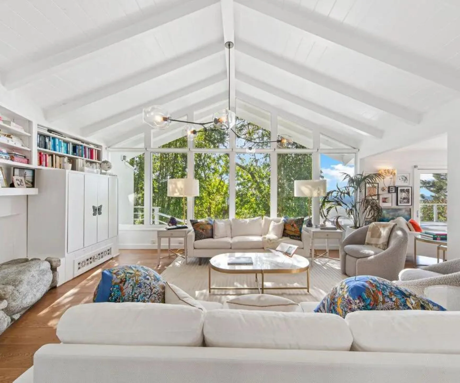 vaulted ceilings and white walls miranda Kerr's malibu house