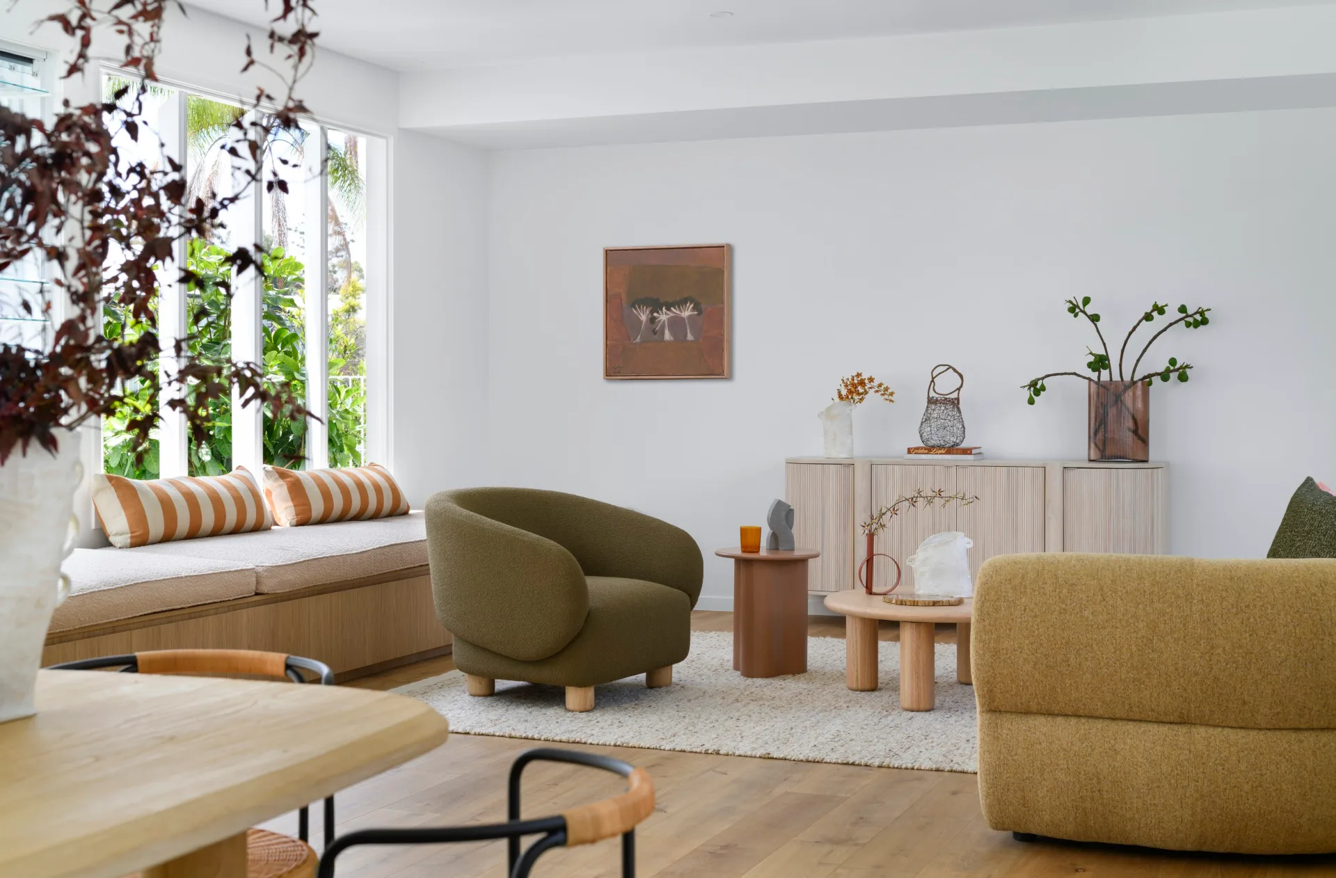 contemporary-living-area