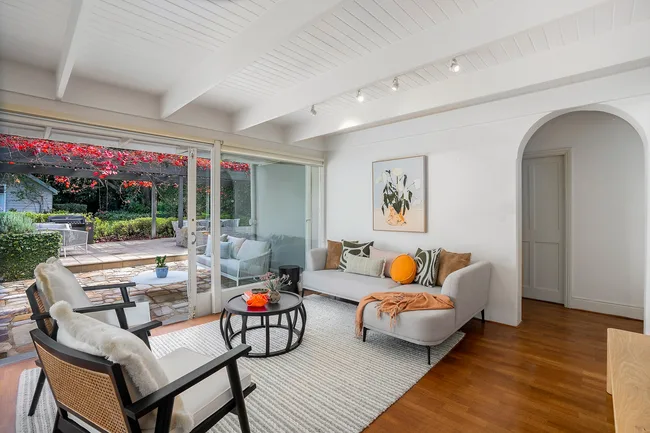 living-area-informal