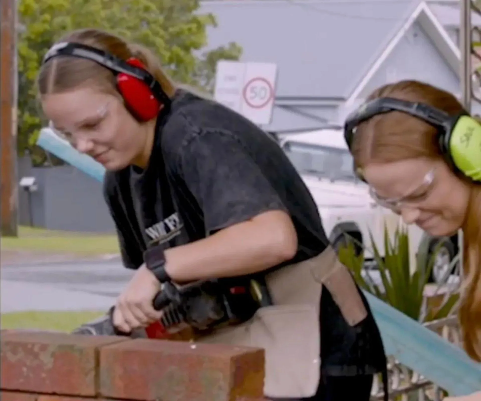 Maddy and Charlotte, Blue team on The Block?