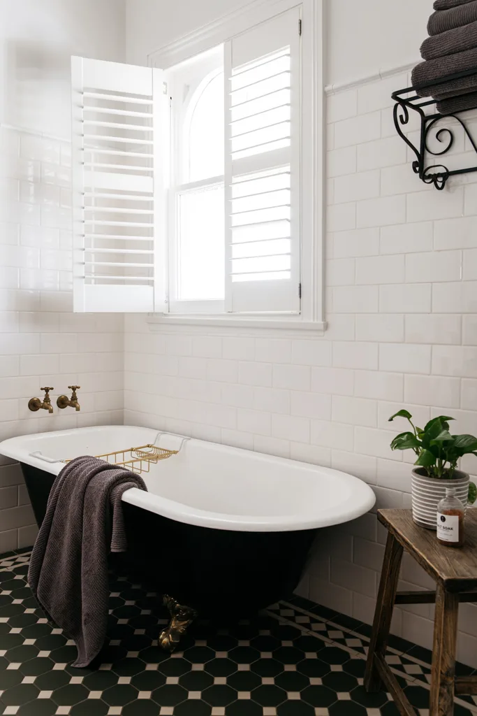 freestanding-bathtub