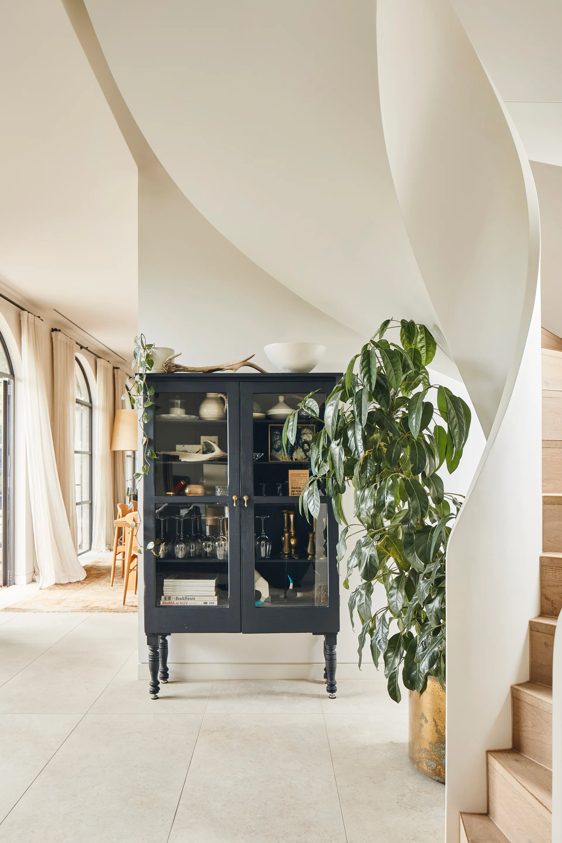 st-kilda-glass-cabinet