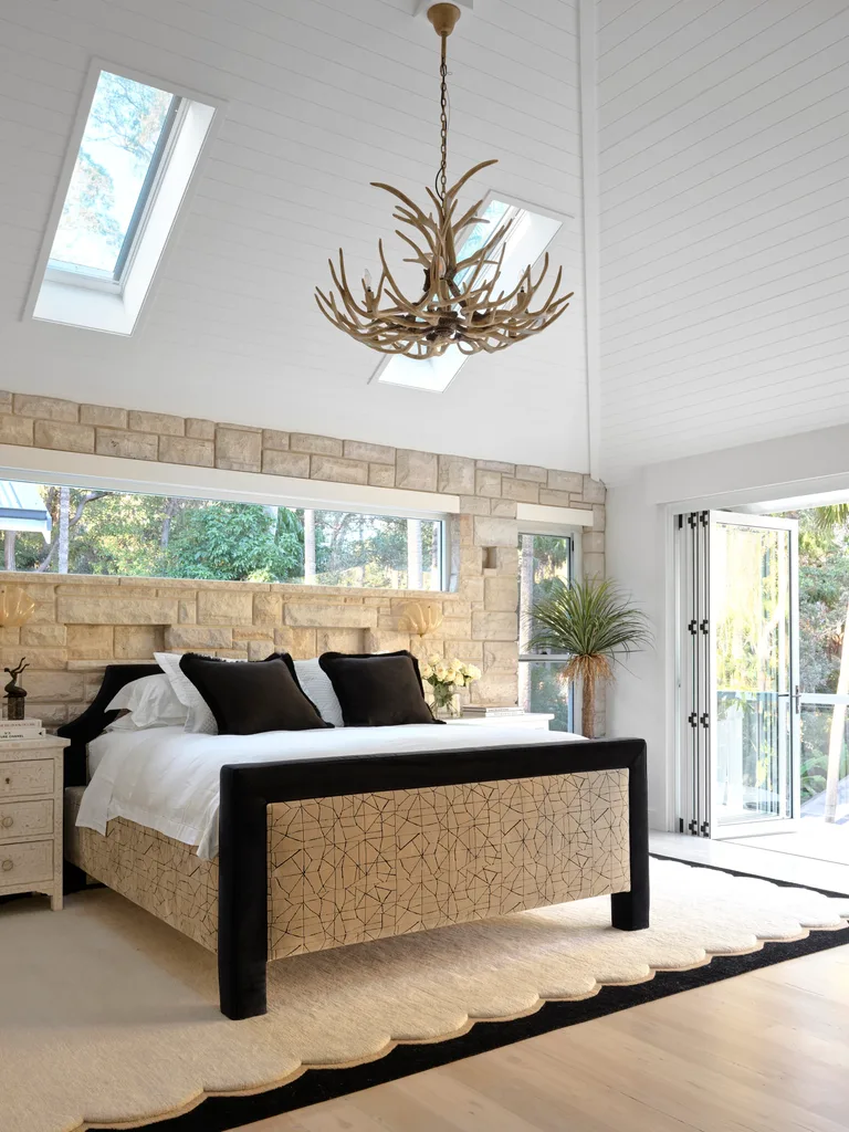 coastal-neutral-family-home-avoca-bedroom