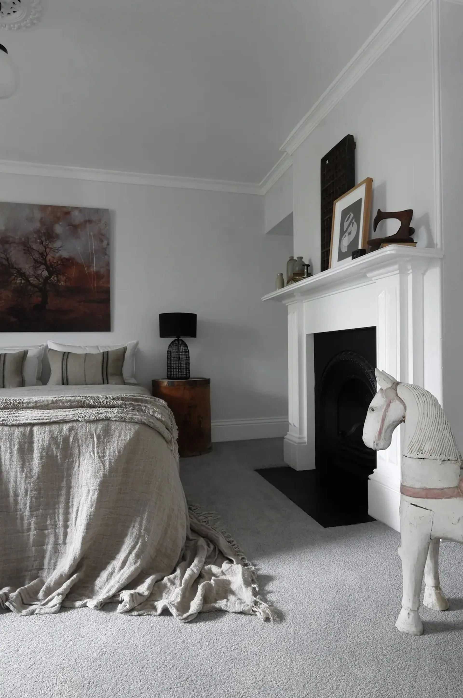 country-style-bedroom