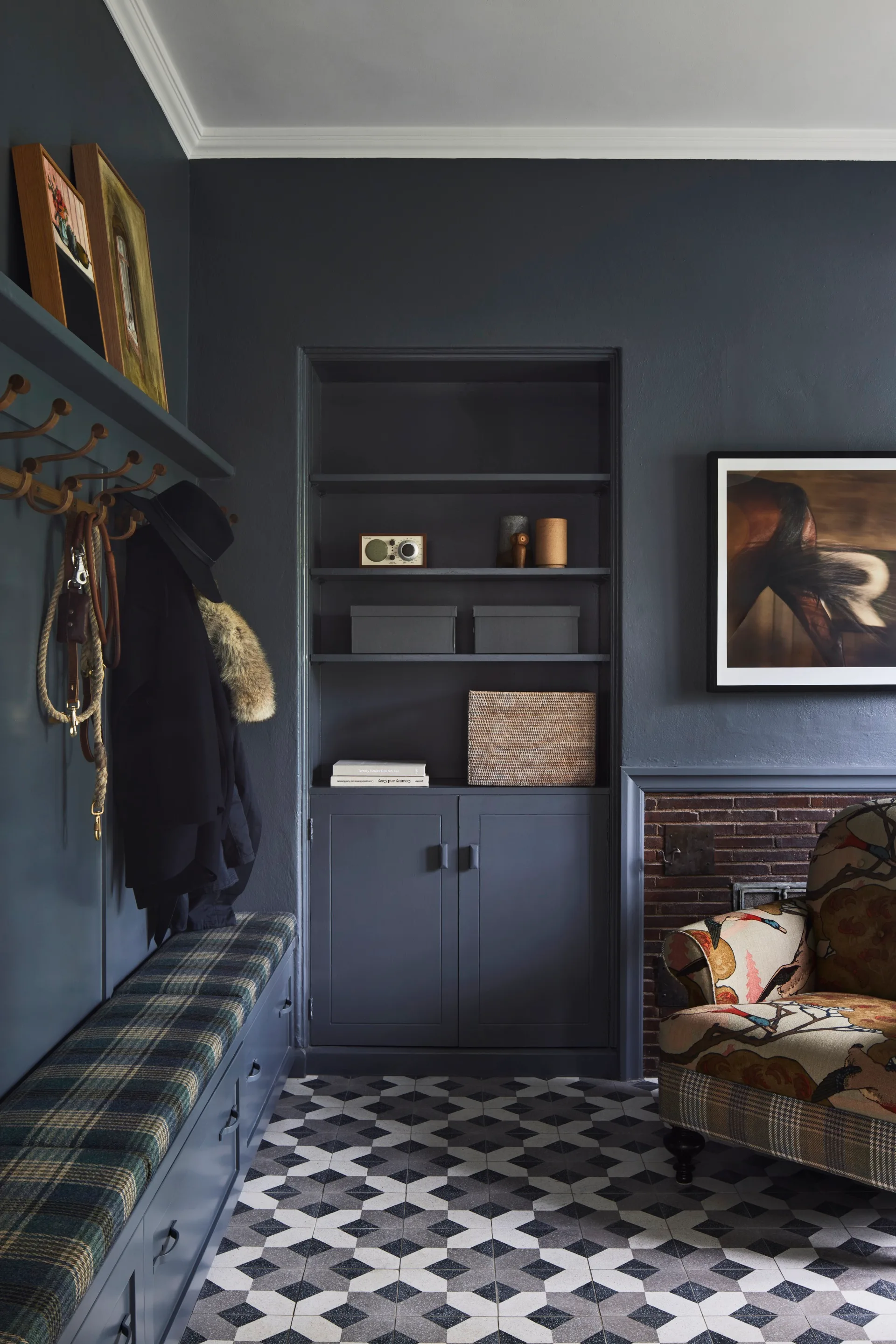 dark-blue-built-in-bench