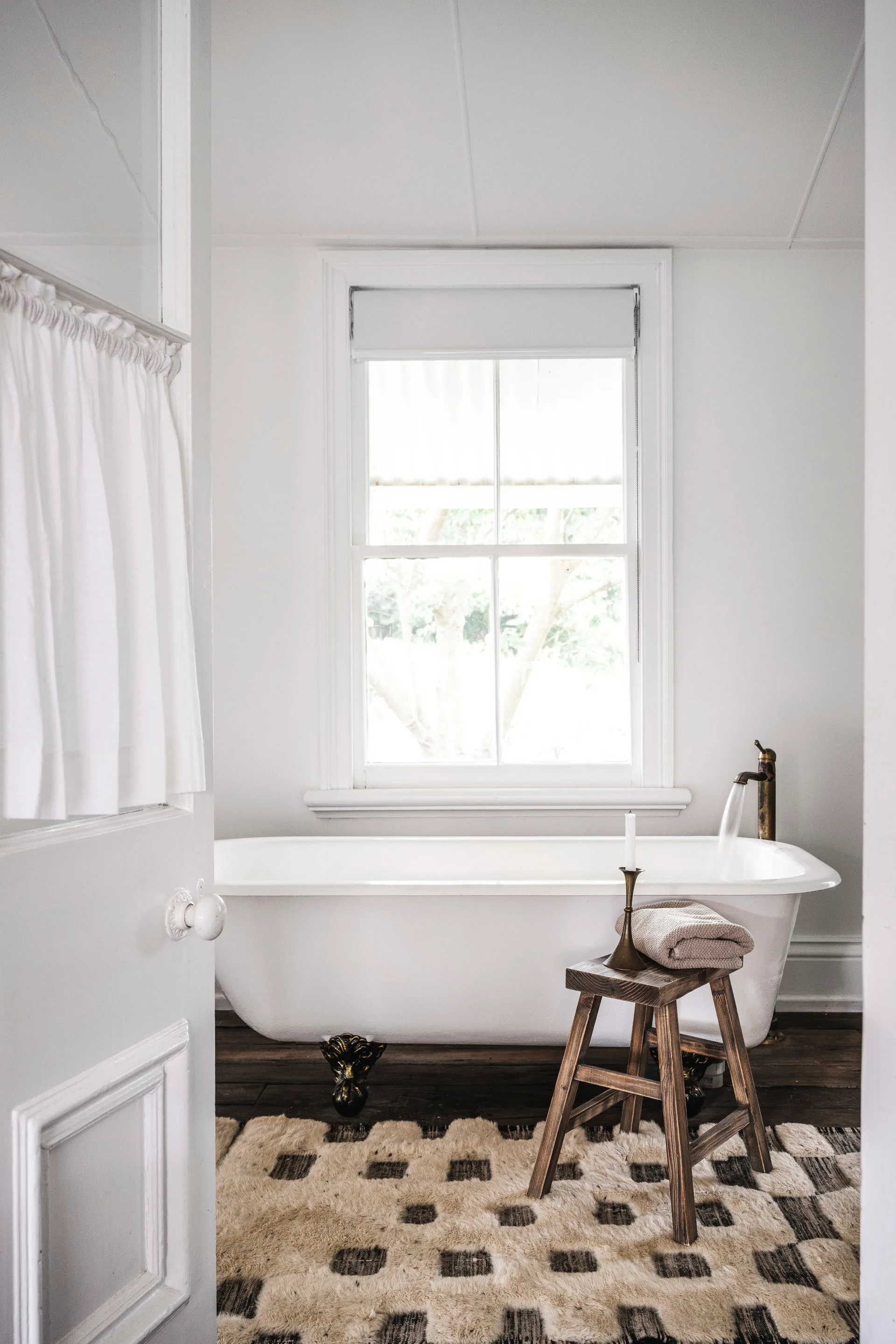claw foot bath in a country style bathroom