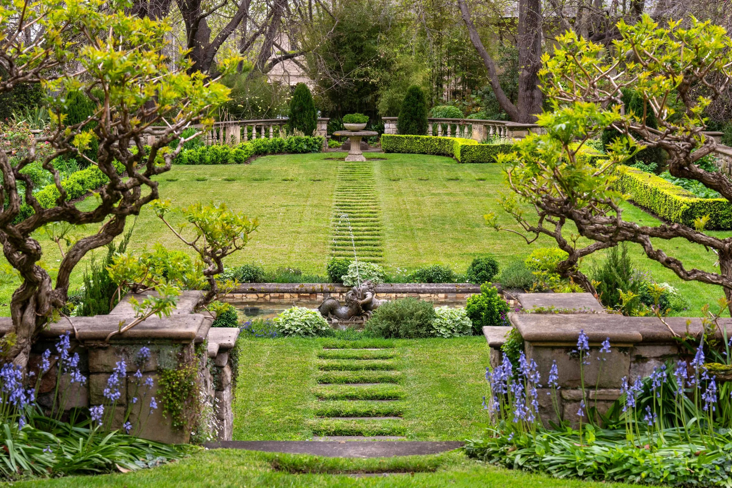 Cranlana Toorak castle grounds