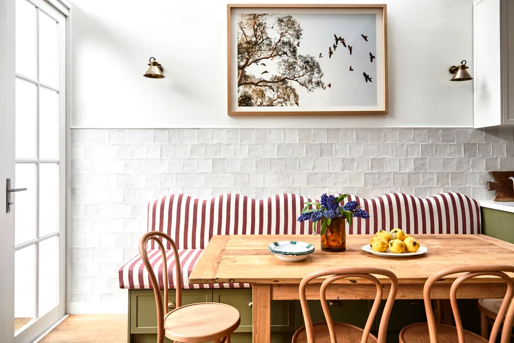 Elizabeth Hewson green terrace home banquette seating
