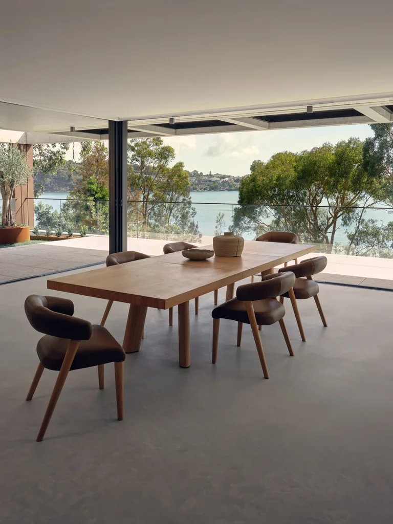 king heritage extendable dining table