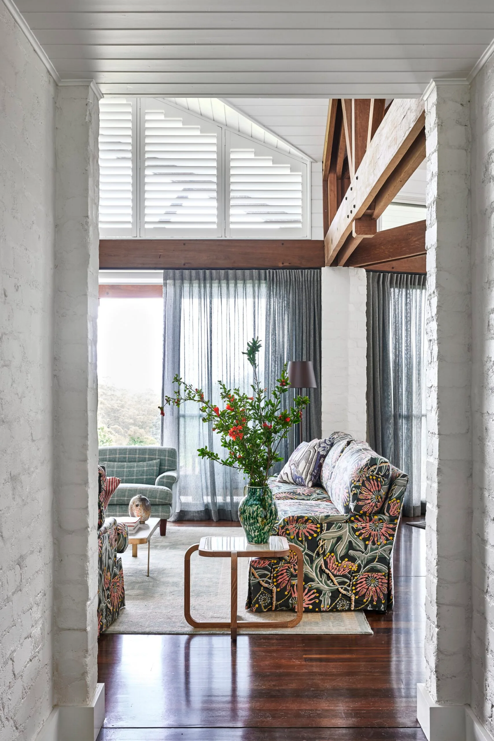 kangaroo valley country home hall