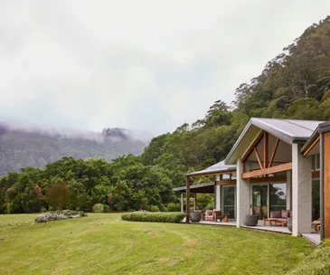 kangaroo valley country home mountain views