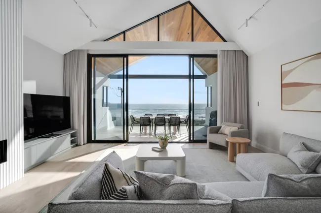 best beach houses Airbnb Adelaide