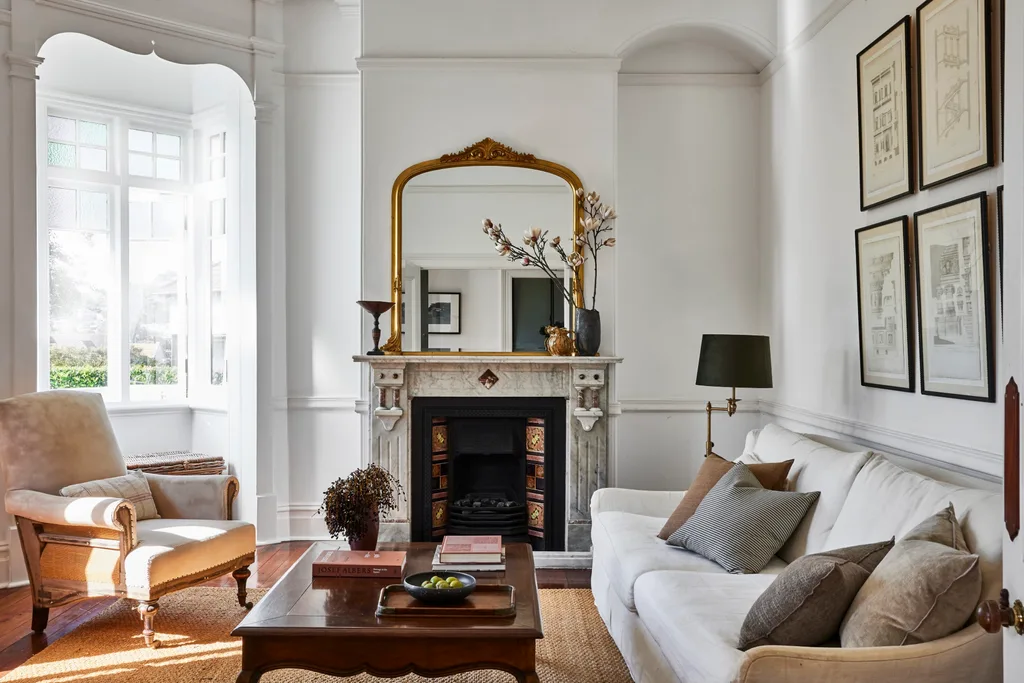 Federation home lounge