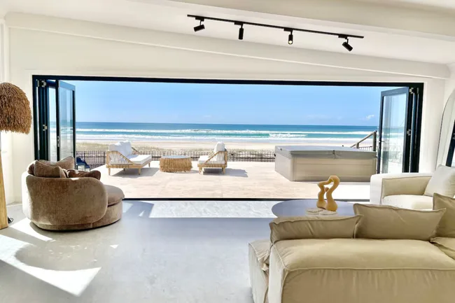 best beach houses Airbnb queensland
