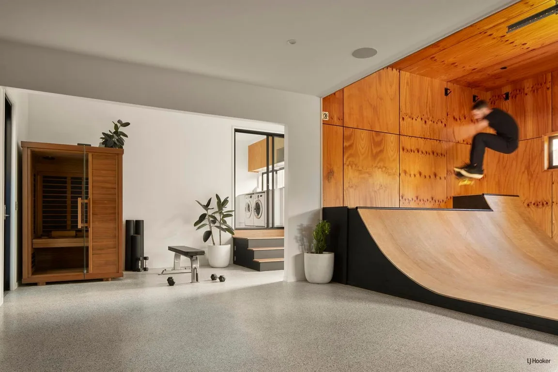 Aussie Surfing Legend Mick Fanning Lists Home With Skate Ramp | Homes ...