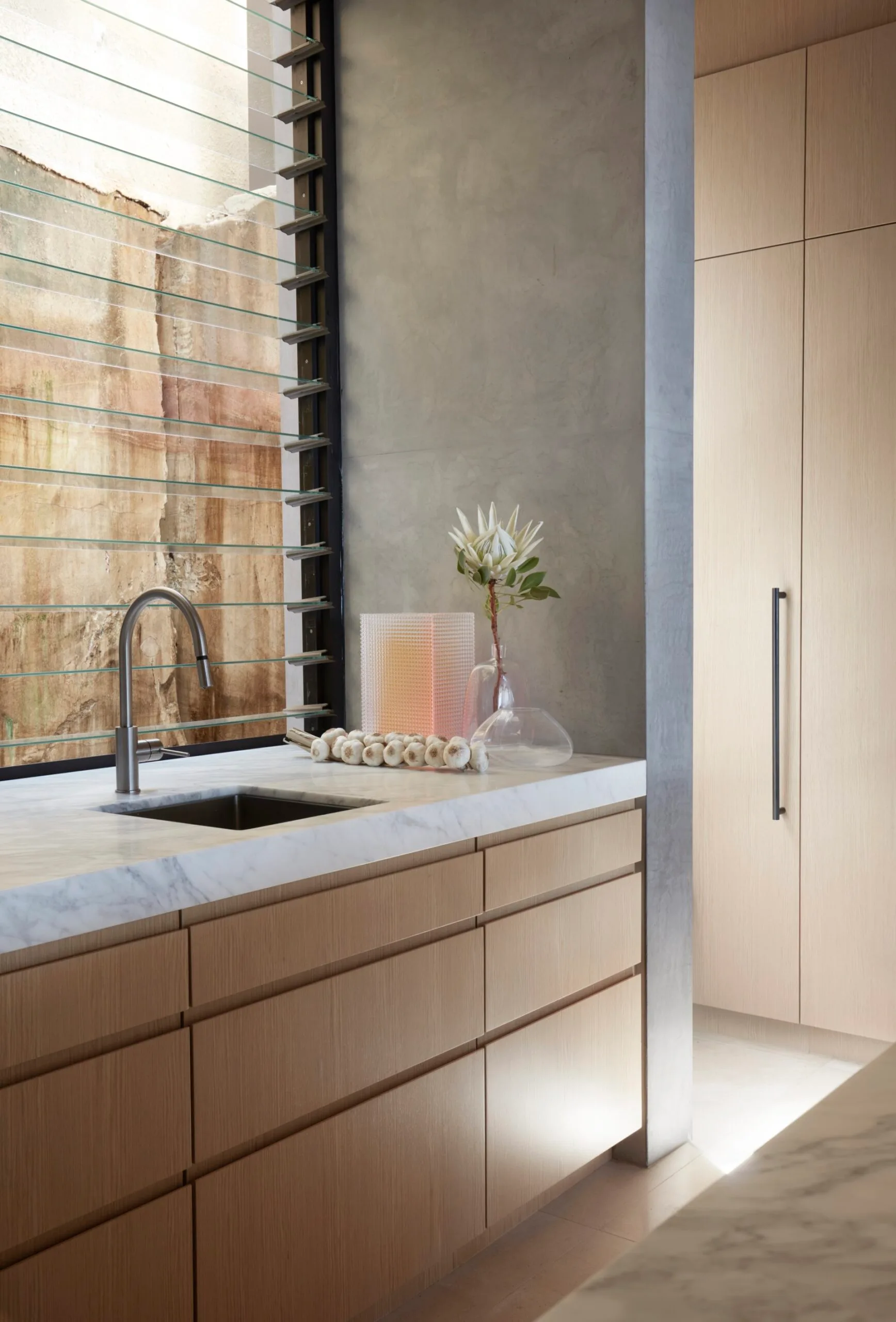 A butler's pantry with marble benchtops