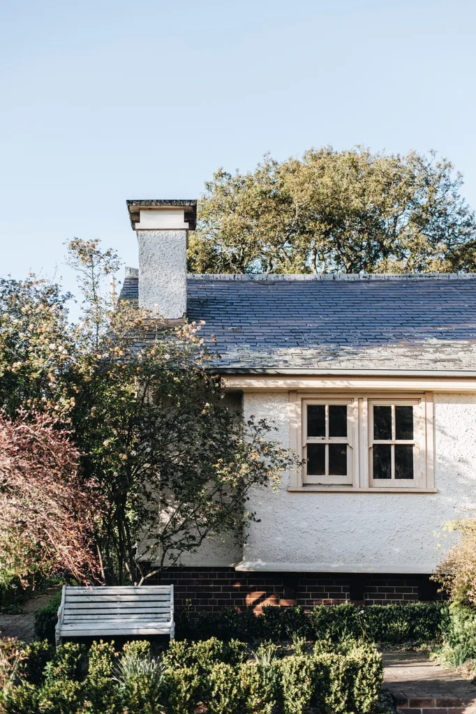 Pebbledash render masonry walls