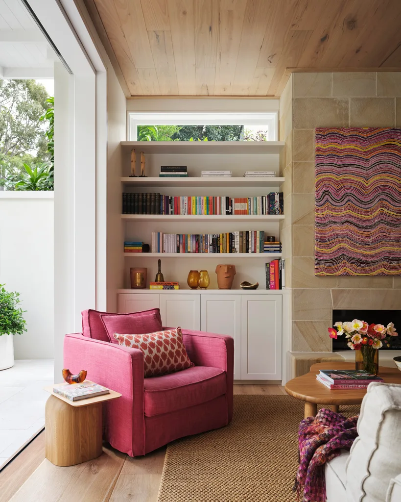 A Refined Terrace Home Provides A Backdrop For Colourful Art | Homes To ...