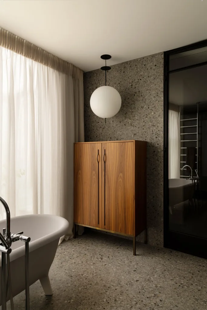 Bathroom in Brahman Perera designed home