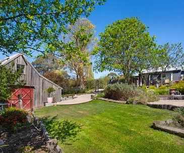 Country home and garden near Daylesford, Victoria