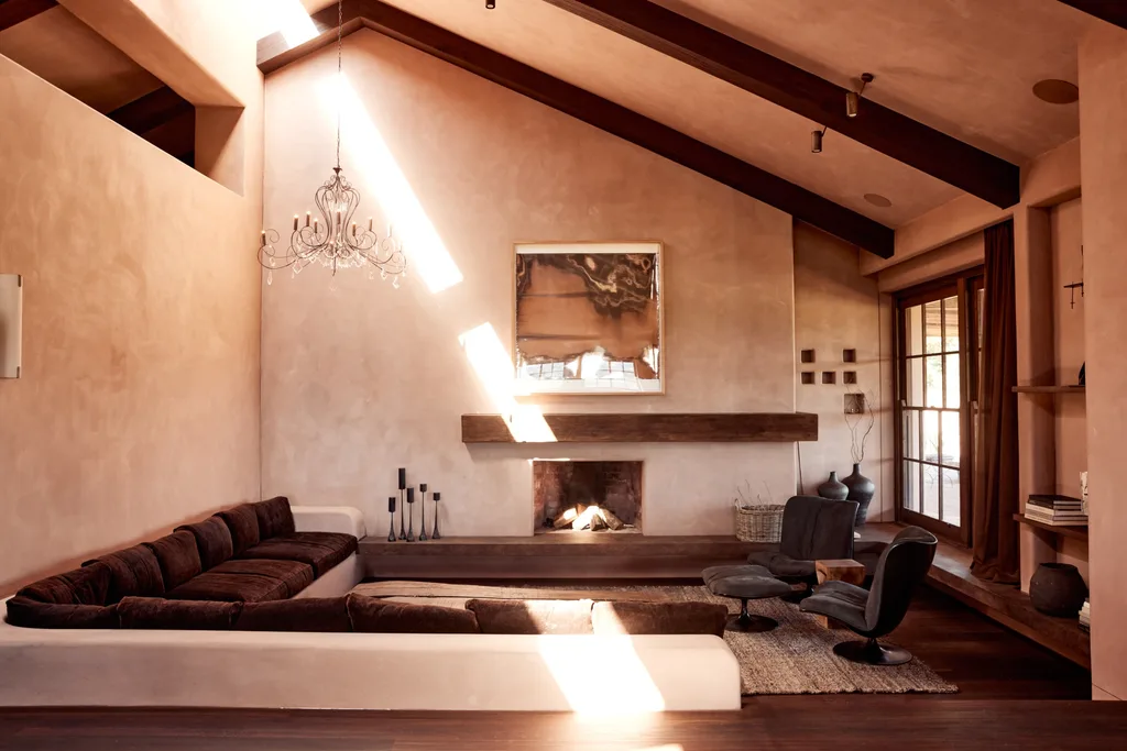 Sunken living in a Bangalow farmhouse homestead