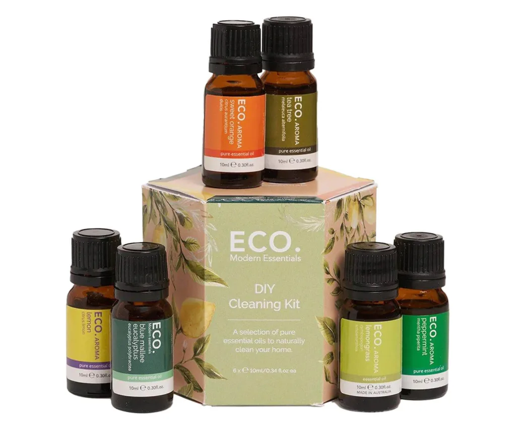 DIY Essential Oils Cleaning Kit
