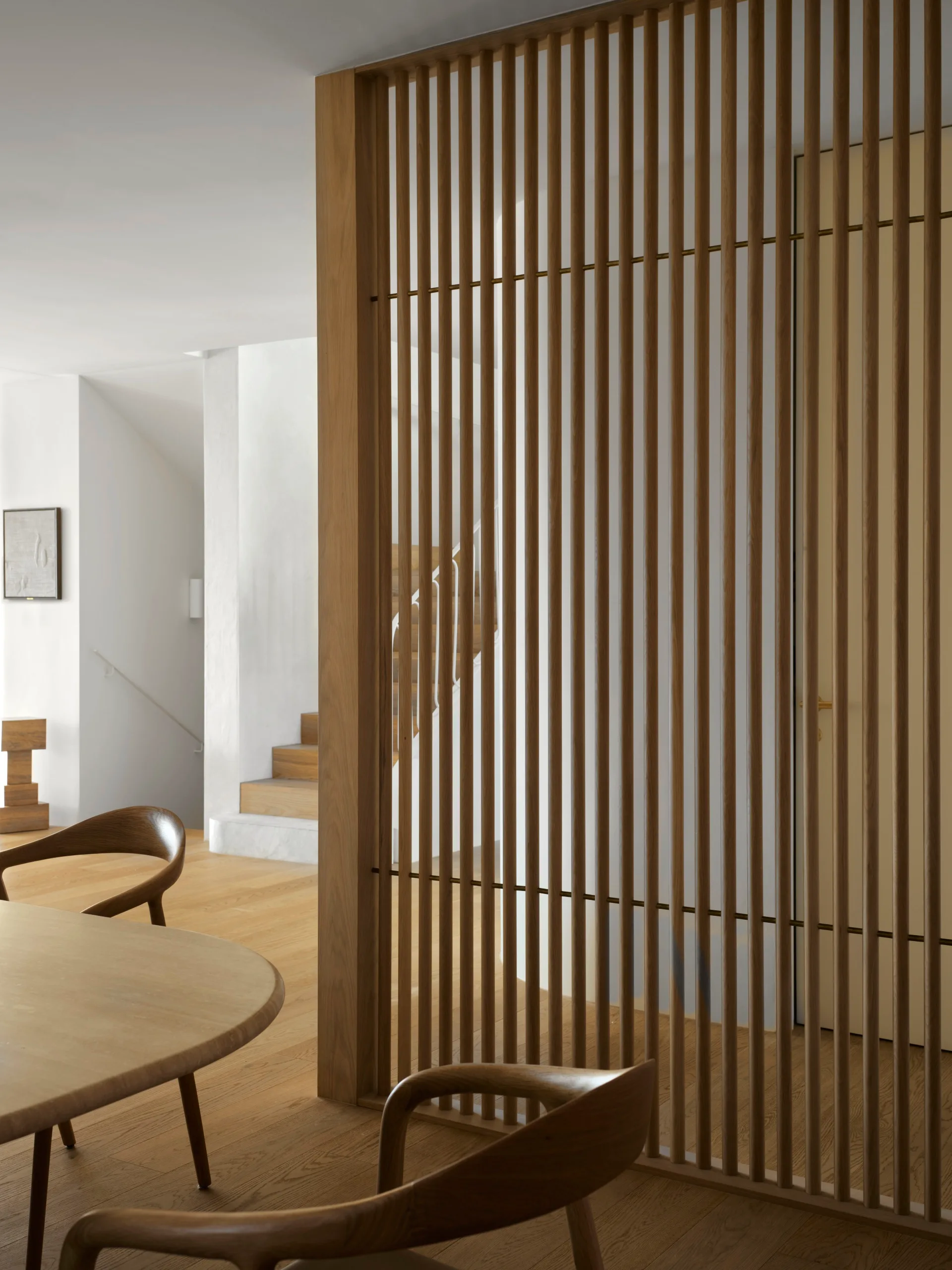 Modern Mediterranean dining room divider